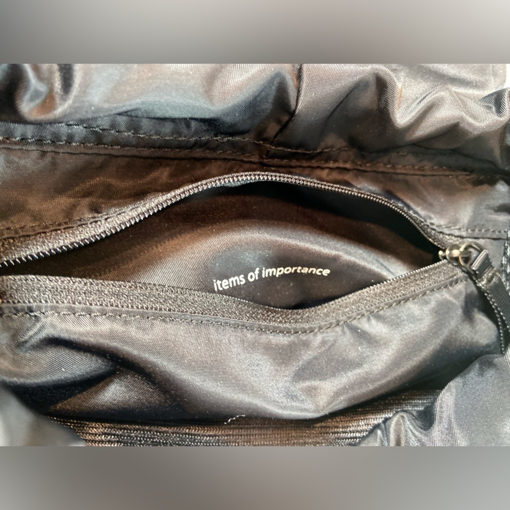 Lululemon Athletica Drawstring Backpack Black - image 6